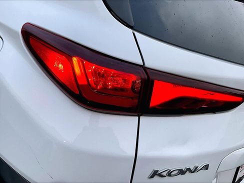 Used 2021 Hyundai Kona Limited image 28