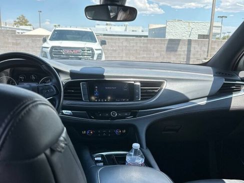 Used 2023 Buick Enclave Essence FWD image 7
