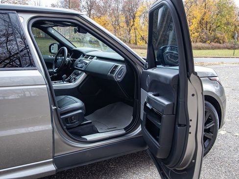 Used 2019 Land Rover Range Rover Sport Supercharged image 17