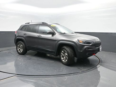 Used 2021 Jeep Cherokee Trailhawk image 4