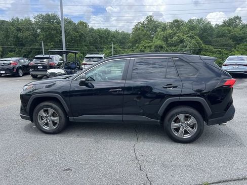 Used 2024 Toyota RAV4 XLE FWD image 4