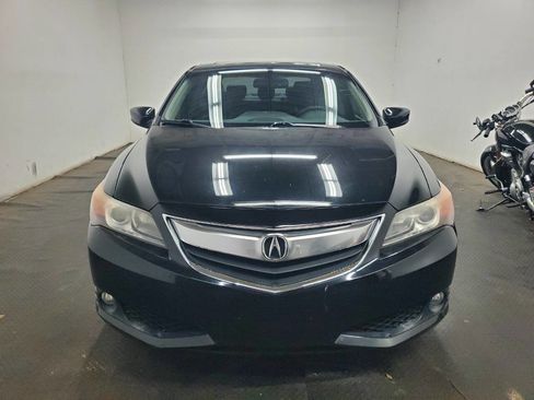 Used 2013 Acura ILX w/ Premium Package image 2