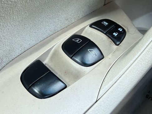 Used 2013 Nissan Altima 2.5 SV w/ 2.5SV Convenience Pkg image 24