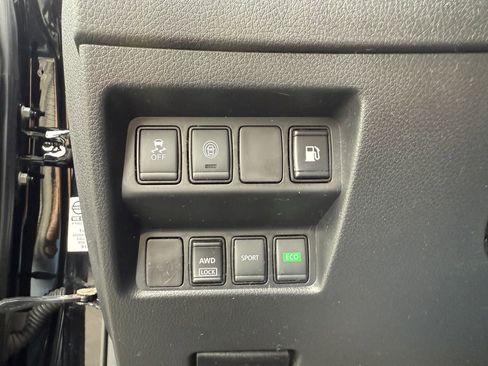 Used 2020 Nissan Rogue S AWD/4WD image 22