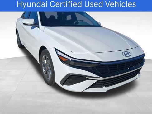 Certified 2024 Hyundai Elantra Blue image 2
