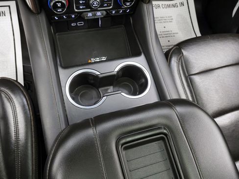 Used 2021 Chevrolet Tahoe High Country w/ Premium Package image 32