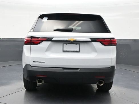 Used 2023 Chevrolet Traverse LS FWD image 4