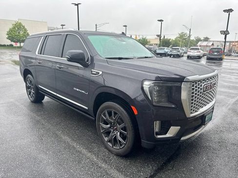Used 2024 GMC Yukon XL Denali w/ Advanced Technology Package AWD/4WD image 1