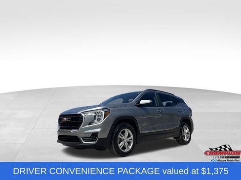 Used 2024 GMC Terrain SLE w/ Driver Convenience Package AWD/4WD image 2