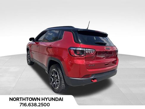 Used 2026 Jeep Compass Trailhawk AWD/4WD image 8
