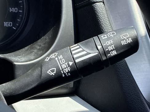 Used 2024 GMC Terrain SLE FWD image 26