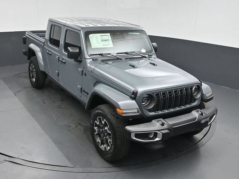 New 2026 Jeep Gladiator Sport AWD/4WD image 37