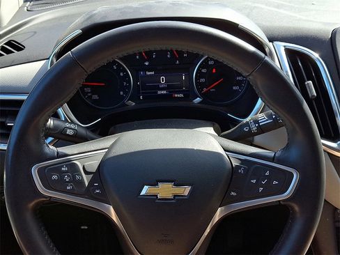 Used 2022 Chevrolet Equinox LT image 20