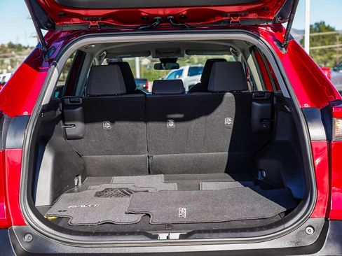 Certified 2020 Toyota RAV4 LE image 27