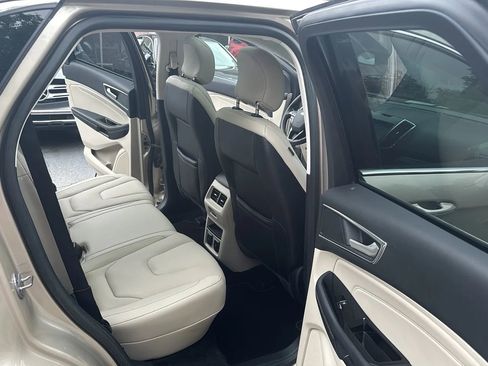 Used 2018 Ford Edge Titanium w/ Equipment Group 302A FWD image 20