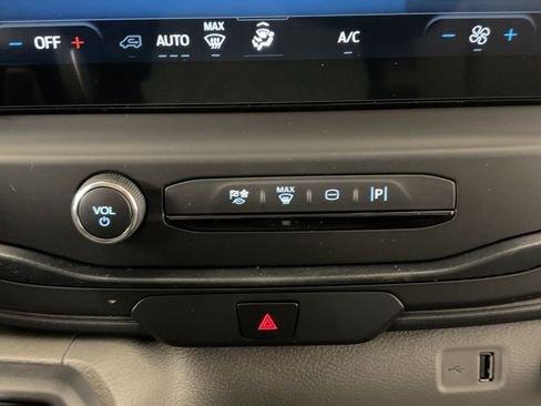 New 2026 Ford Transit 250 148 Medium Roof image 14