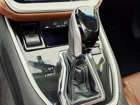 Certified 2021 Subaru Outback Touring XT image 24