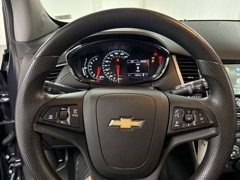Certified 2019 Chevrolet Trax LS w/ Tint and Cruise Package FWD image 11