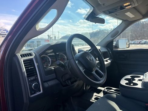 Used 2017 RAM 2500 Tradesman w/ Chrome Appearance Group image 11