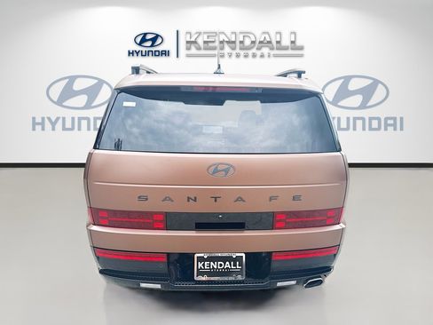 Used 2024 Hyundai Santa Fe Calligraphy FWD image 5