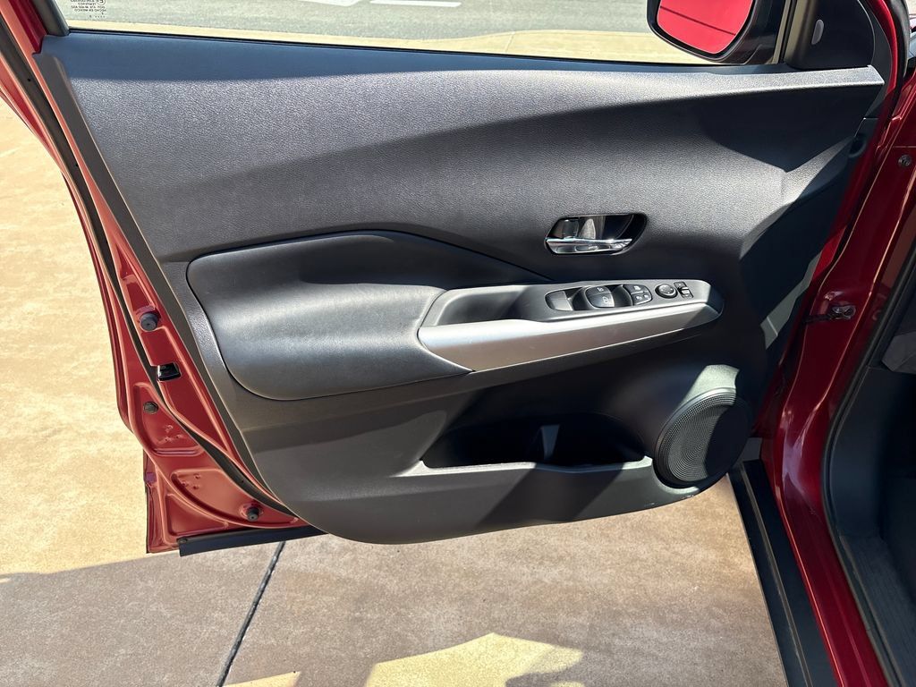 Certified 2020 Nissan Kicks SR w/ SR Premium Package FWD image 10