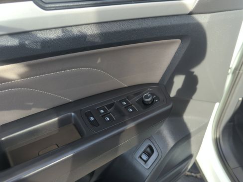 Certified 2023 Volkswagen Atlas SE image 13