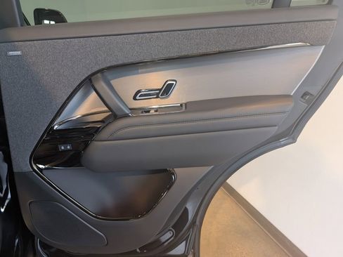 Used 2025 Land Rover Range Rover Sport Dynamic SE image 22