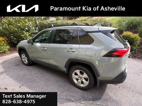 Used 2021 Toyota RAV4 XLE w/ Convenience Package AWD/4WD image 6