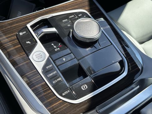 Certified 2025 BMW X5 sDrive40i image 26