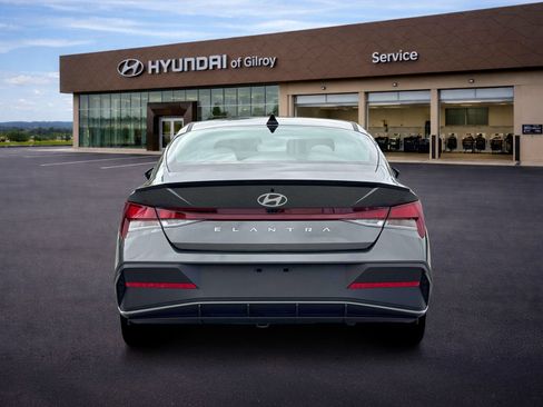New 2026 Hyundai Elantra SEL Sport FWD image 6