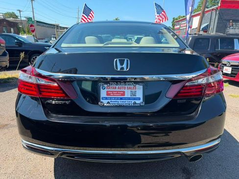 Used 2016 Honda Accord LX image 5