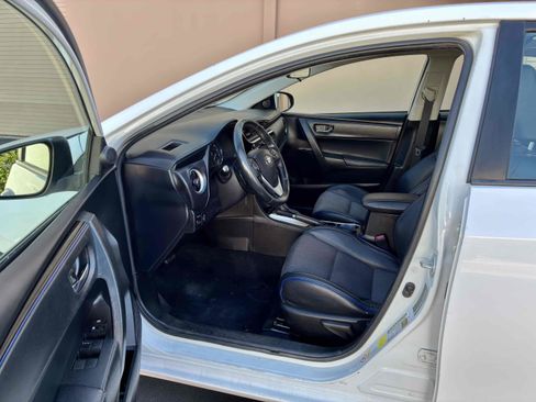 Used 2017 Toyota Corolla SE FWD image 22