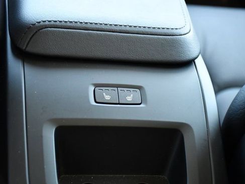 Certified 2025 Volvo XC60 B5 Plus image 16