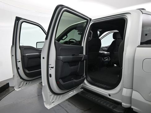 Certified 2024 Ford F150 XLT w/ XLT Black Appearance Package image 16