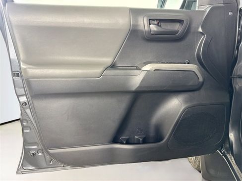 Certified 2020 Toyota Tacoma SR5 image 12