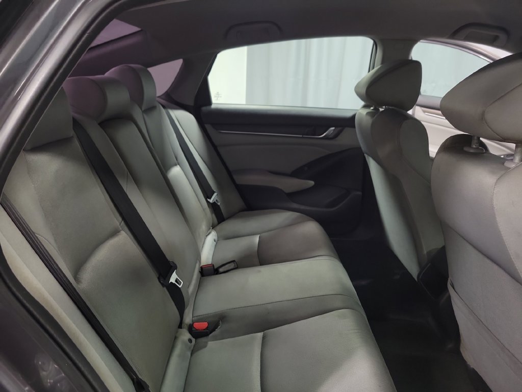 Used 2018 Honda Accord LX image 30