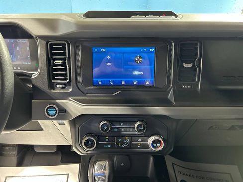 Used 2022 Ford Bronco 2-Door AWD/4WD image 25