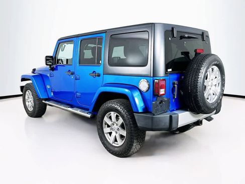 Used 2015 Jeep Wrangler Unlimited Sahara w/ Dual Top Group AWD/4WD image 4