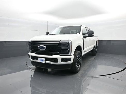 New 2026 Ford F250 Platinum w/ FX4 Off-Road Package image 3