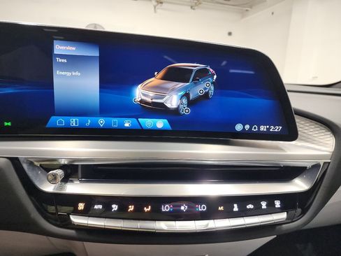 Used 2024 Cadillac Lyriq Sport image 26