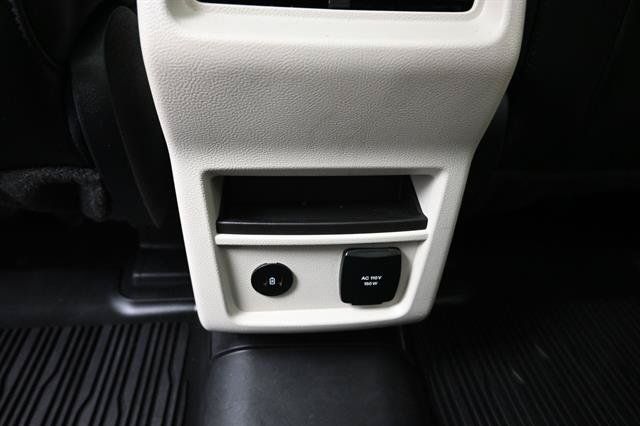 Certified 2024 Ford Edge Titanium AWD/4WD image 15