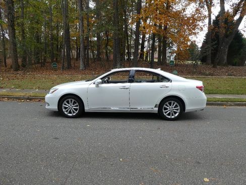 Used 2010 Lexus ES 350 Sedan image 1