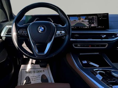 Used 2024 BMW X5 xDrive50e w/ Premium Package image 8