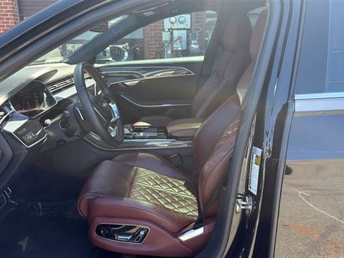 Used 2020 Audi S8 L AWD/4WD image 29