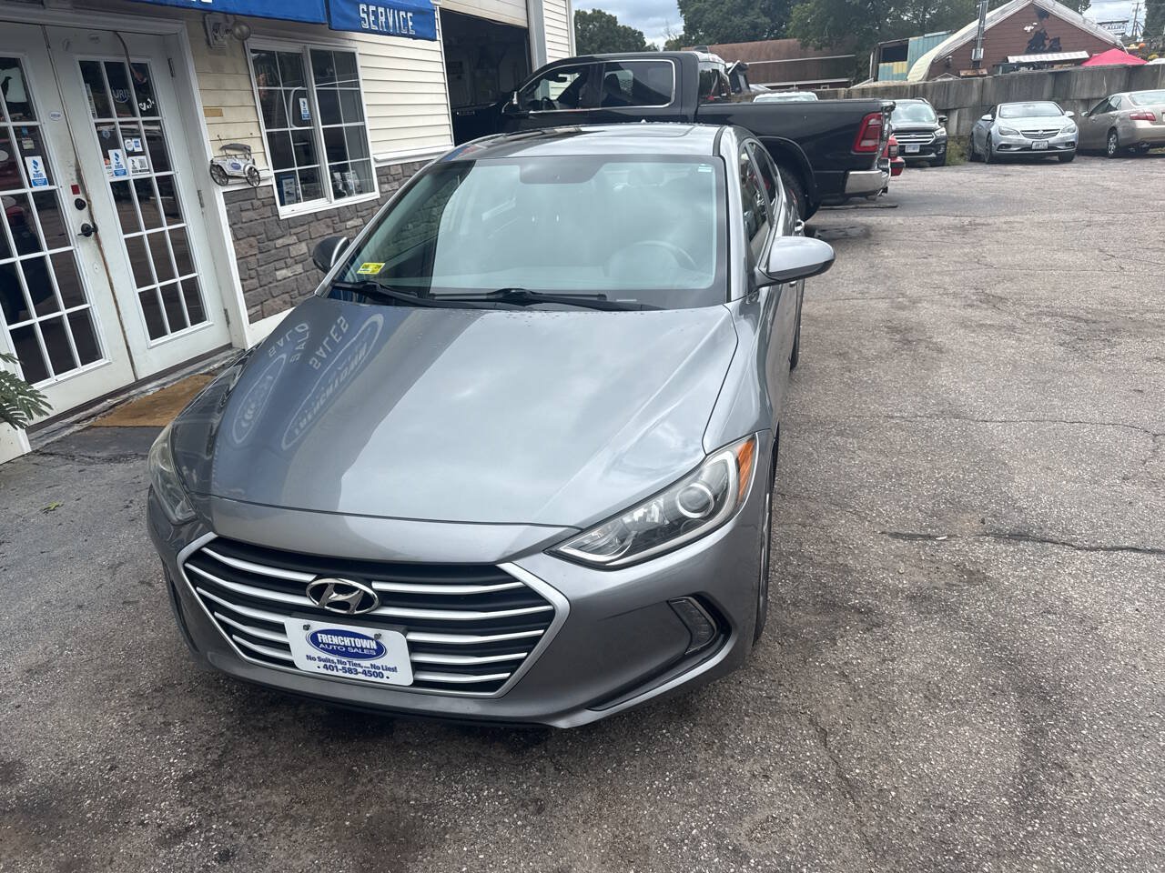 Used 2017 Hyundai Elantra Value Edition FWD image 4