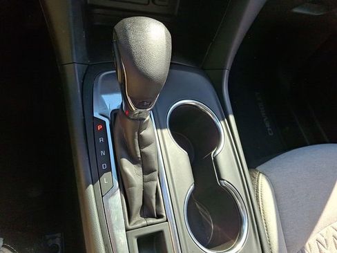 Used 2022 Chevrolet Equinox LS w/ LS Convenience Package FWD image 15