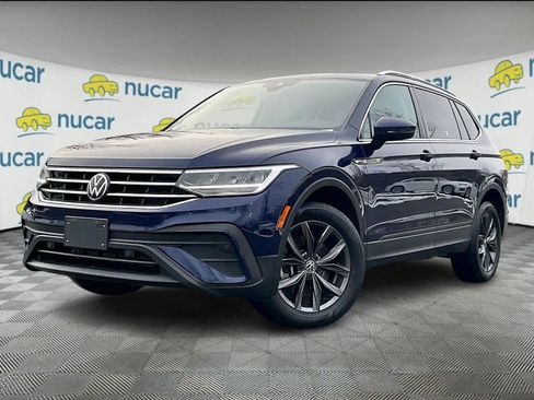 Used 2022 Volkswagen Tiguan SE image 2