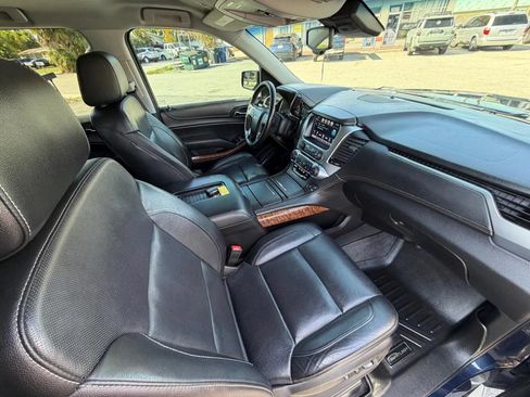 Used 2020 Chevrolet Suburban Premier RWD image 16