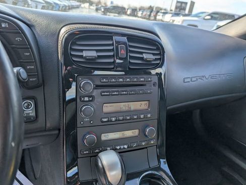 Used 2009 Chevrolet Corvette Coupe image 16