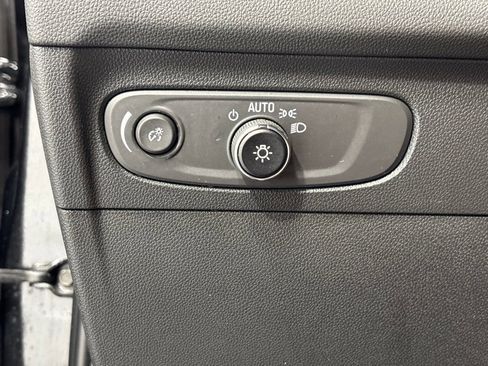 Used 2023 Buick Envision Essence w/ Sport Touring Package AWD/4WD image 32
